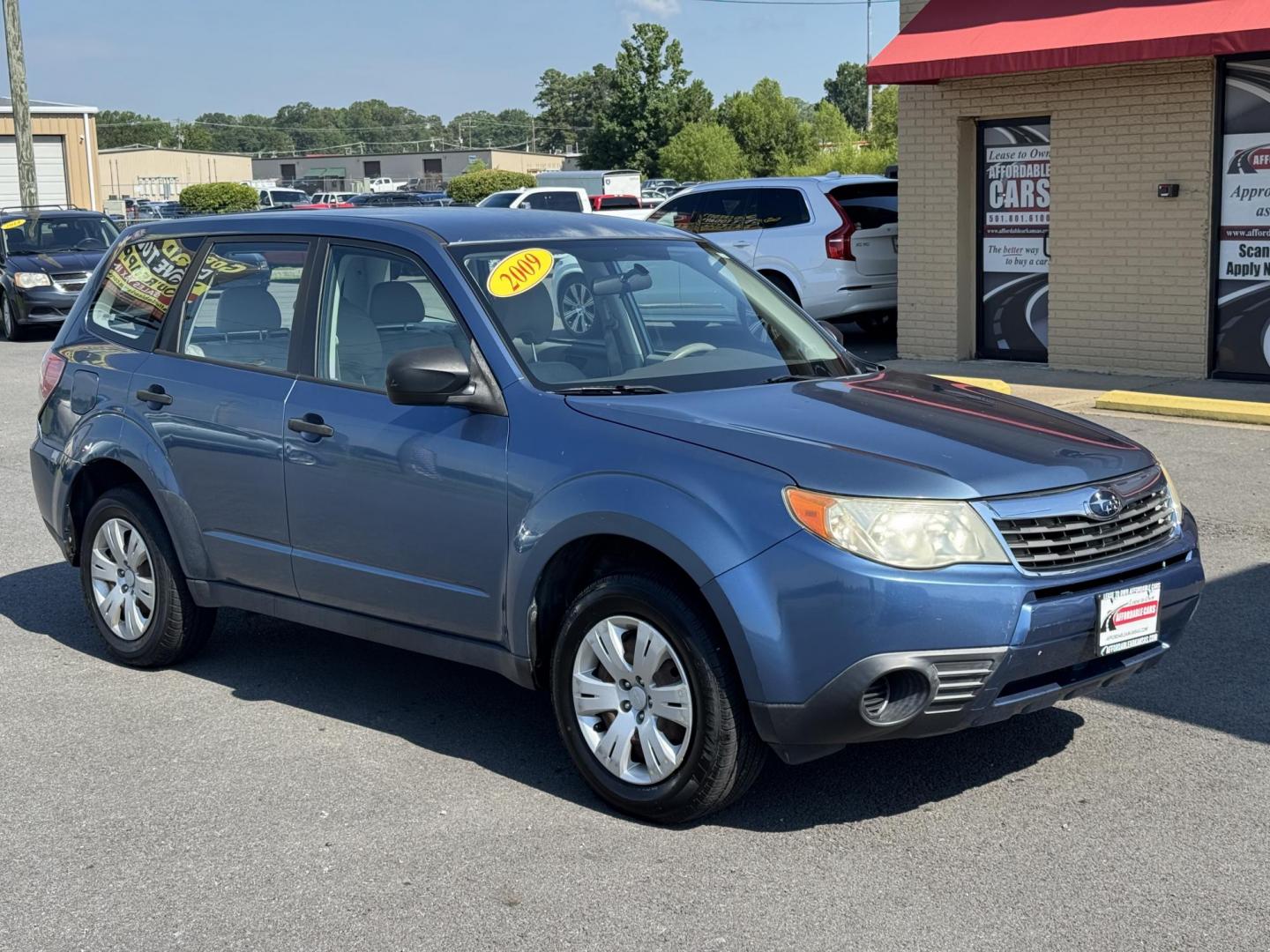 2009 Blue Subaru Forester (JF2SH61639H) with an 4-Cyl, 2.5 Liter engine, Automatic, 4-Spd w/Overdrive and SportShift transmission, located at 8008 Warden Rd, Sherwood, AR, 72120, (501) 801-6100, 34.830078, -92.186684 - Photo#1