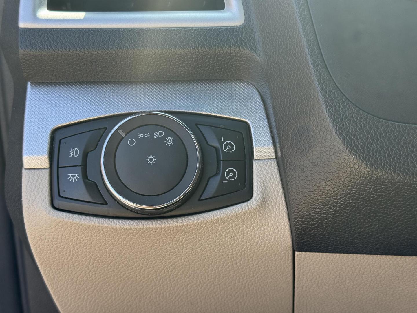 2013 Silver Ford Explorer (1FM5K7D86DG) with an V6, 3.5 Liter engine, Auto, 6-Spd w/SelShft transmission, located at 8008 Warden Rd, Sherwood, AR, 72120, (501) 801-6100, 34.830078, -92.186684 - Photo#12