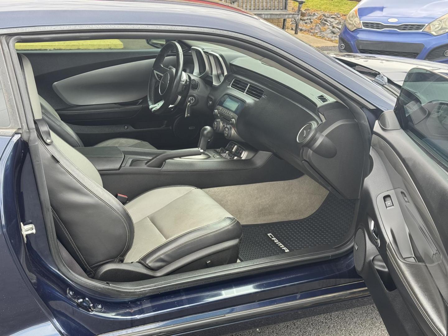 2011 Blue Chevrolet Camaro (2G1FC1ED3B9) with an V6, 3.6 Liter engine, Automatic, 6-Spd w/Overdrive and TAPshift transmission, located at 8008 Warden Rd, Sherwood, AR, 72120, (501) 801-6100, 34.830078, -92.186684 - Photo#8