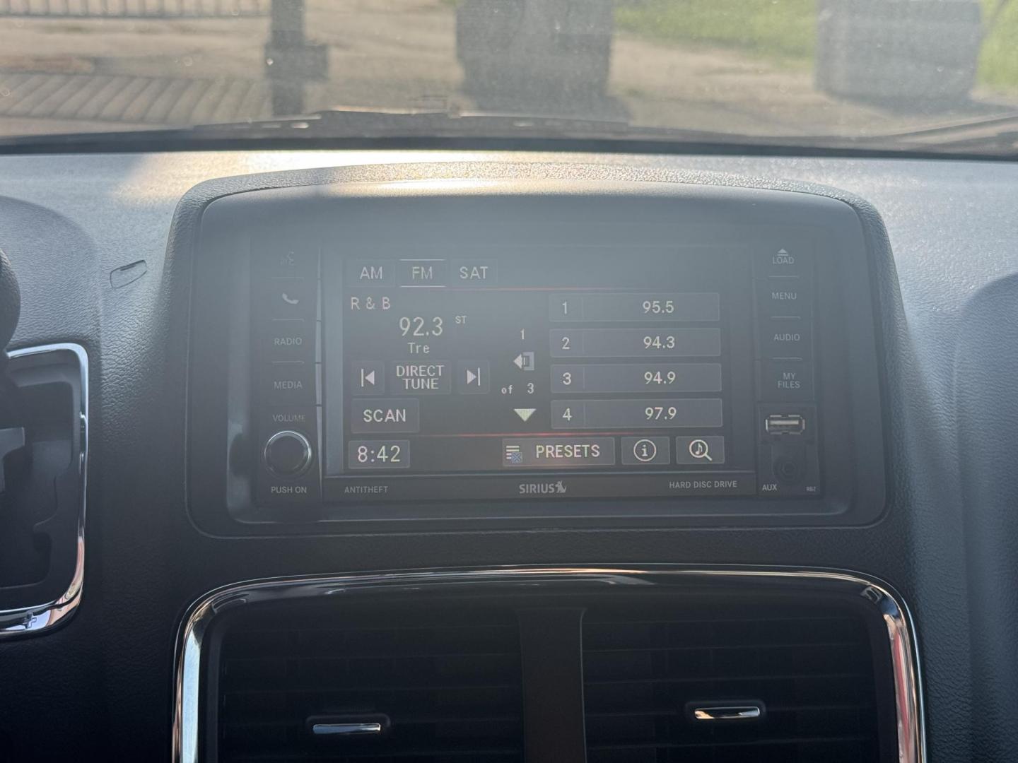 2014 White Dodge Grand Caravan Passenger (2C4RDGCG8ER) with an V6, Flex Fuel, 3.6 Liter engine, Automatic, 6-Spd transmission, located at 8008 Warden Rd, Sherwood, AR, 72120, (501) 801-6100, 34.830078, -92.186684 - Photo#14