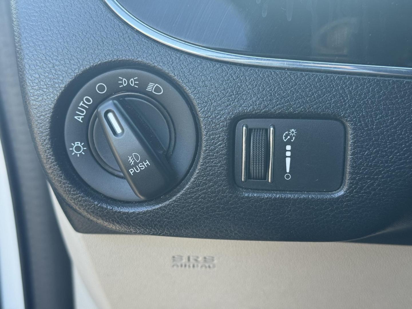 2014 White Dodge Grand Caravan Passenger (2C4RDGCG8ER) with an V6, Flex Fuel, 3.6 Liter engine, Automatic, 6-Spd transmission, located at 8008 Warden Rd, Sherwood, AR, 72120, (501) 801-6100, 34.830078, -92.186684 - Photo#13