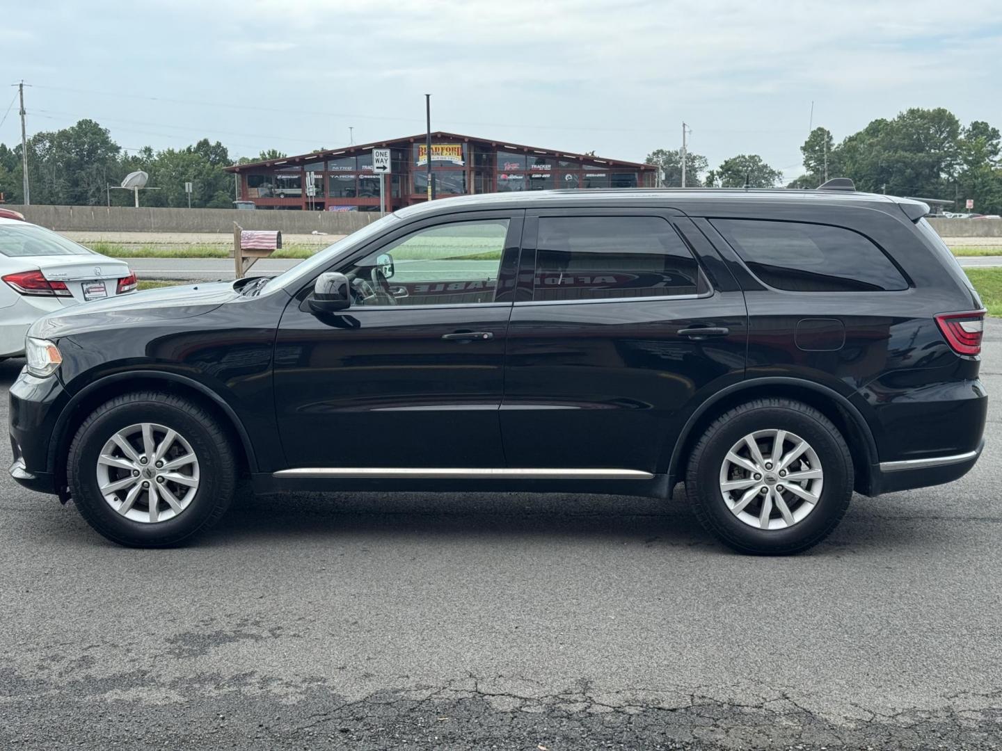 2019 Black Dodge Durango (1C4RDJFGXKC) with an 3.6L engine, located at 8008 Warden Rd, Sherwood, AR, 72120, (501) 801-6100, 34.830078, -92.186684 - Photo#4