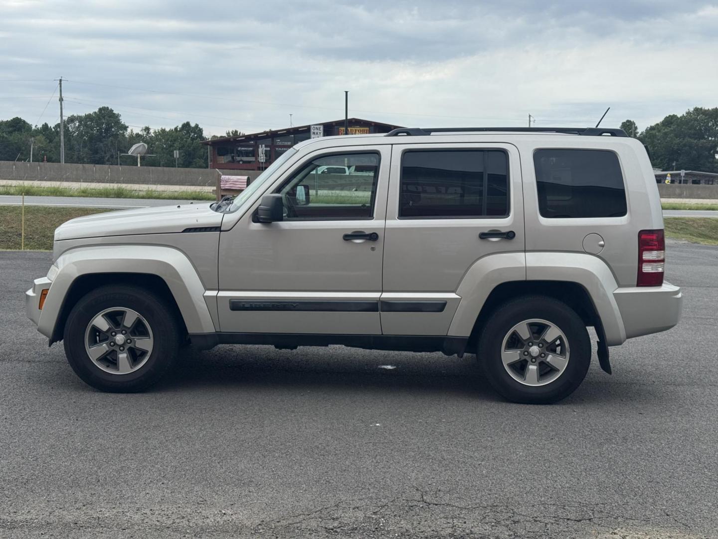 2008 Tan Jeep Liberty (1J8GP28K78W) with an V6, 3.7 Liter engine, Automatic, 4-Spd w/Overdrive transmission, located at 8008 Warden Rd, Sherwood, AR, 72120, (501) 801-6100, 34.830078, -92.186684 - Photo#4