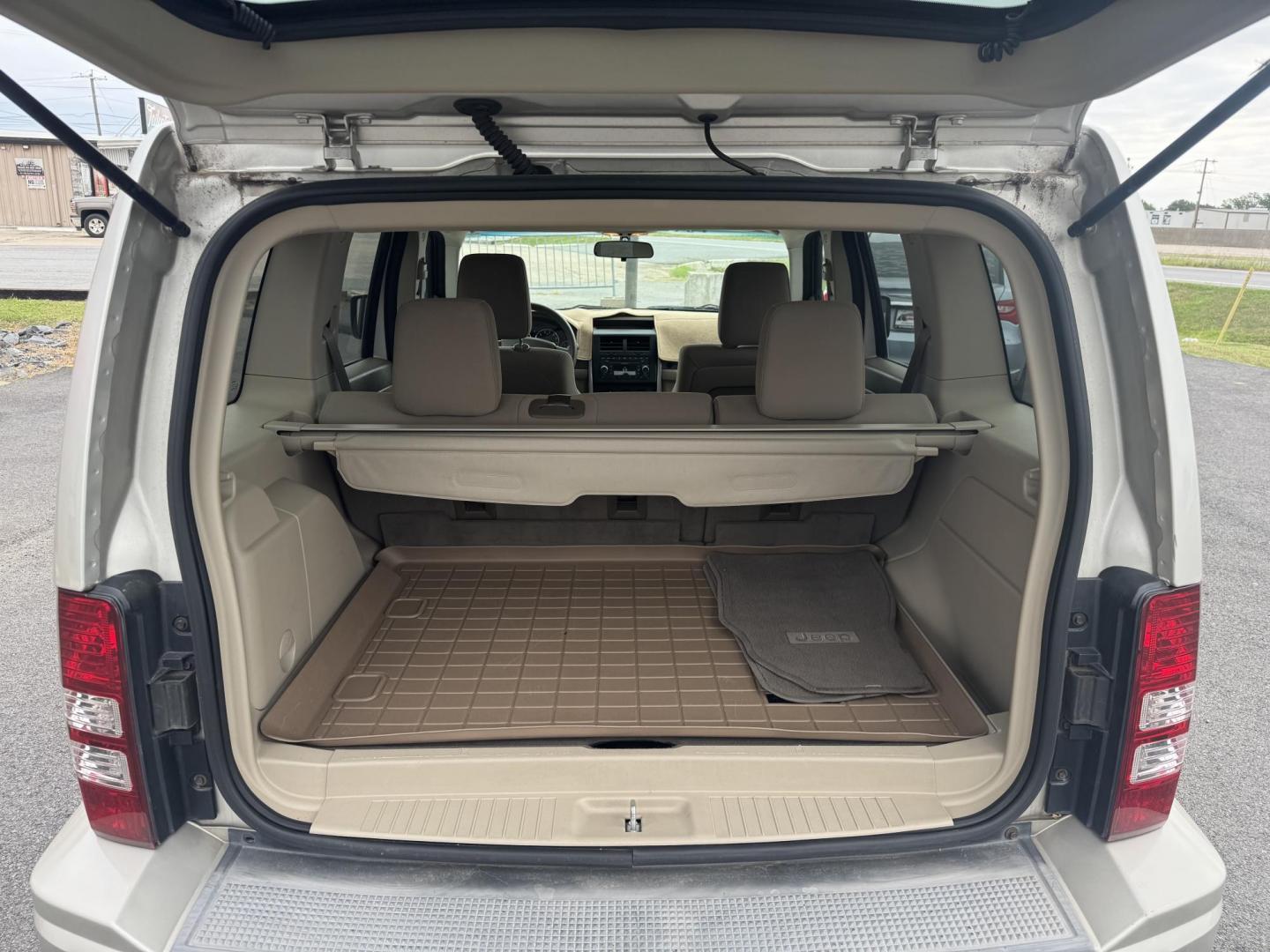2008 Tan Jeep Liberty (1J8GP28K78W) with an V6, 3.7 Liter engine, Automatic, 4-Spd w/Overdrive transmission, located at 8008 Warden Rd, Sherwood, AR, 72120, (501) 801-6100, 34.830078, -92.186684 - Photo#10