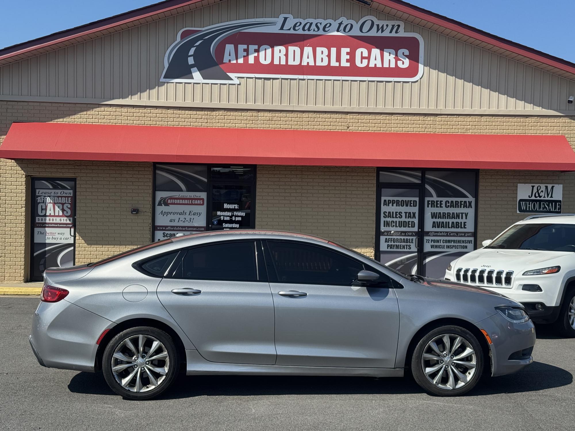 photo of 2016 Chrysler 200 