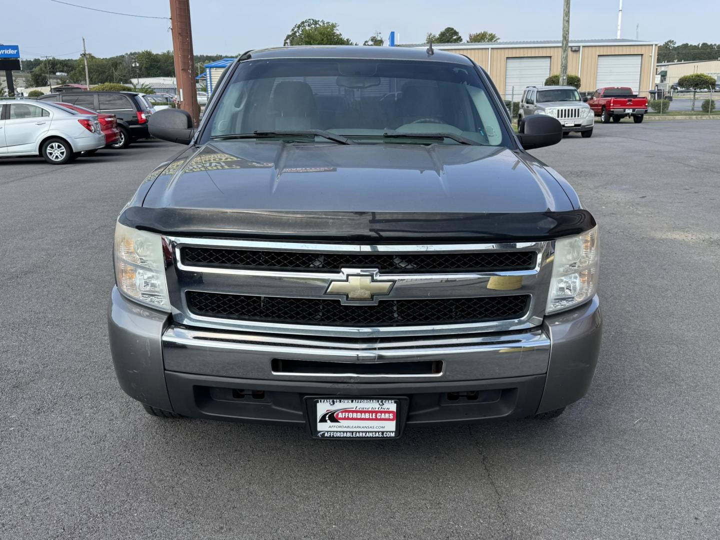 2009 Gray Chevrolet Silverado 1500 Extended Cab (1GCEC19XX9Z) with an V6, 4.3 Liter engine, Automatic, 4-Spd w/Overdrive transmission, located at 8008 Warden Rd, Sherwood, AR, 72120, (501) 801-6100, 34.830078, -92.186684 - Photo#2