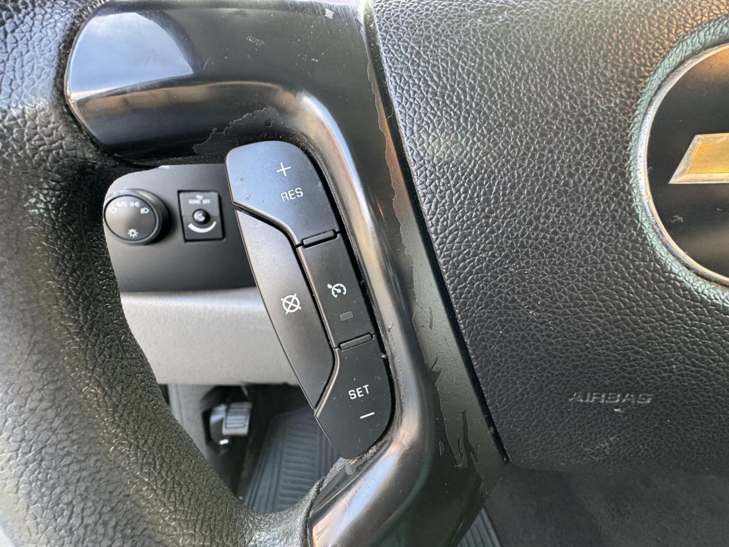 2009 Gray Chevrolet Silverado 1500 Extended Cab (1GCEC19XX9Z) with an V6, 4.3 Liter engine, Automatic, 4-Spd w/Overdrive transmission, located at 8008 Warden Rd, Sherwood, AR, 72120, (501) 801-6100, 34.830078, -92.186684 - Photo#13