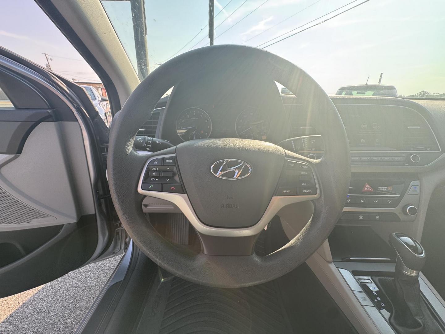 2017 Silver Hyundai Elantra (5NPD84LF3HH) with an 4-Cyl, 2.0 Liter engine, Auto, 6-Spd Shiftronic transmission, located at 8008 Warden Rd, Sherwood, AR, 72120, (501) 801-6100, 34.830078, -92.186684 - Photo#12