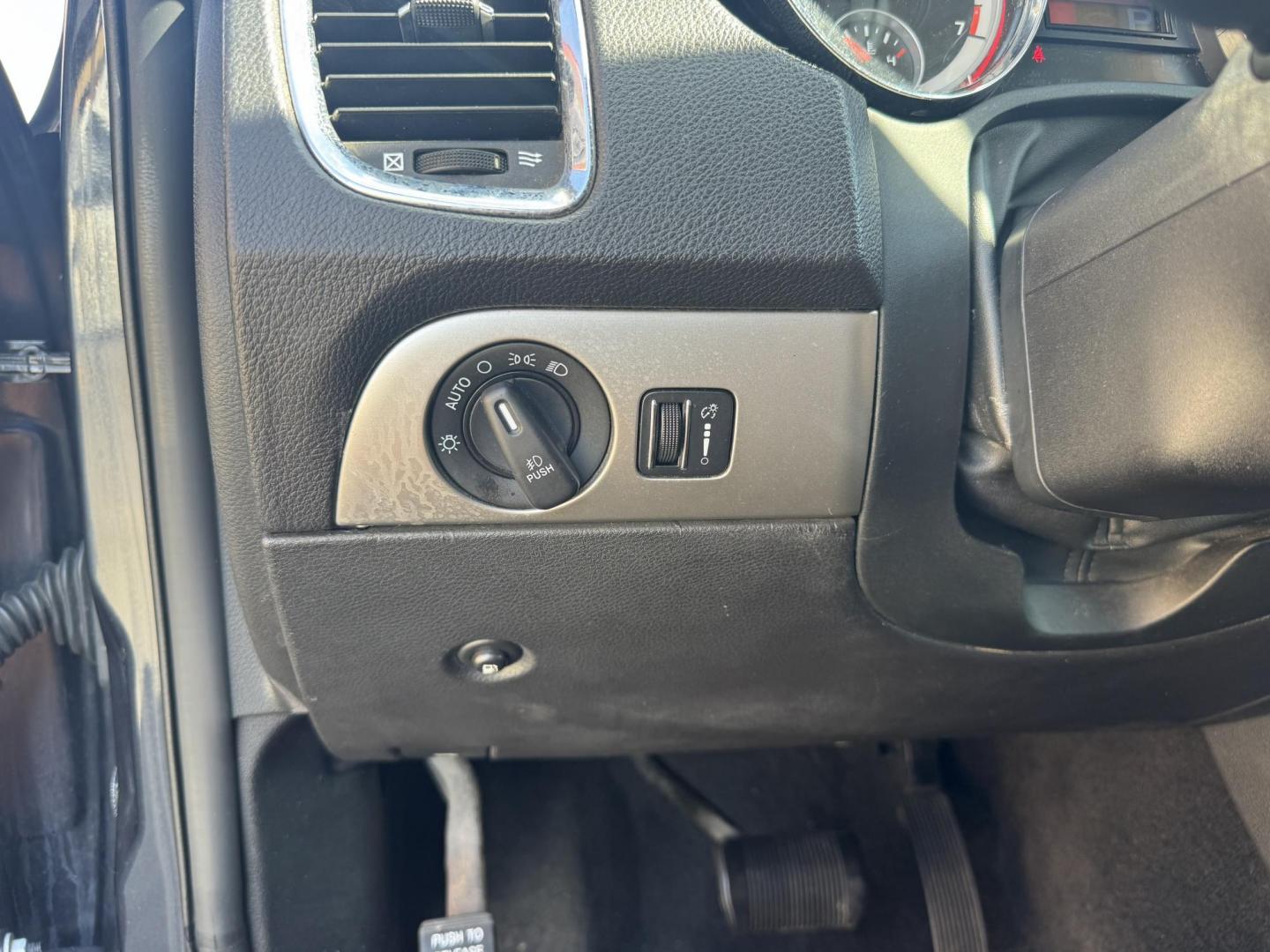 2013 Gray Dodge Durango (1C4RDHAG6DC) with an V6, 3.6 Liter engine, Auto, 5-Spd w/OD transmission, located at 8008 Warden Rd, Sherwood, AR, 72120, (501) 801-6100, 34.830078, -92.186684 - Photo#13