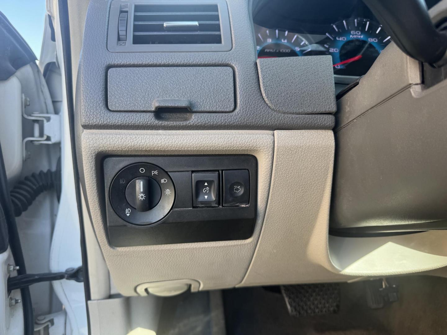 2012 White Ford Fusion (3FAHP0JG5CR) with an 4-Cyl, 2.5 Liter engine, Automatic, 6-Spd w/SelectShift transmission, located at 8008 Warden Rd, Sherwood, AR, 72120, (501) 801-6100, 34.830078, -92.186684 - Photo#13