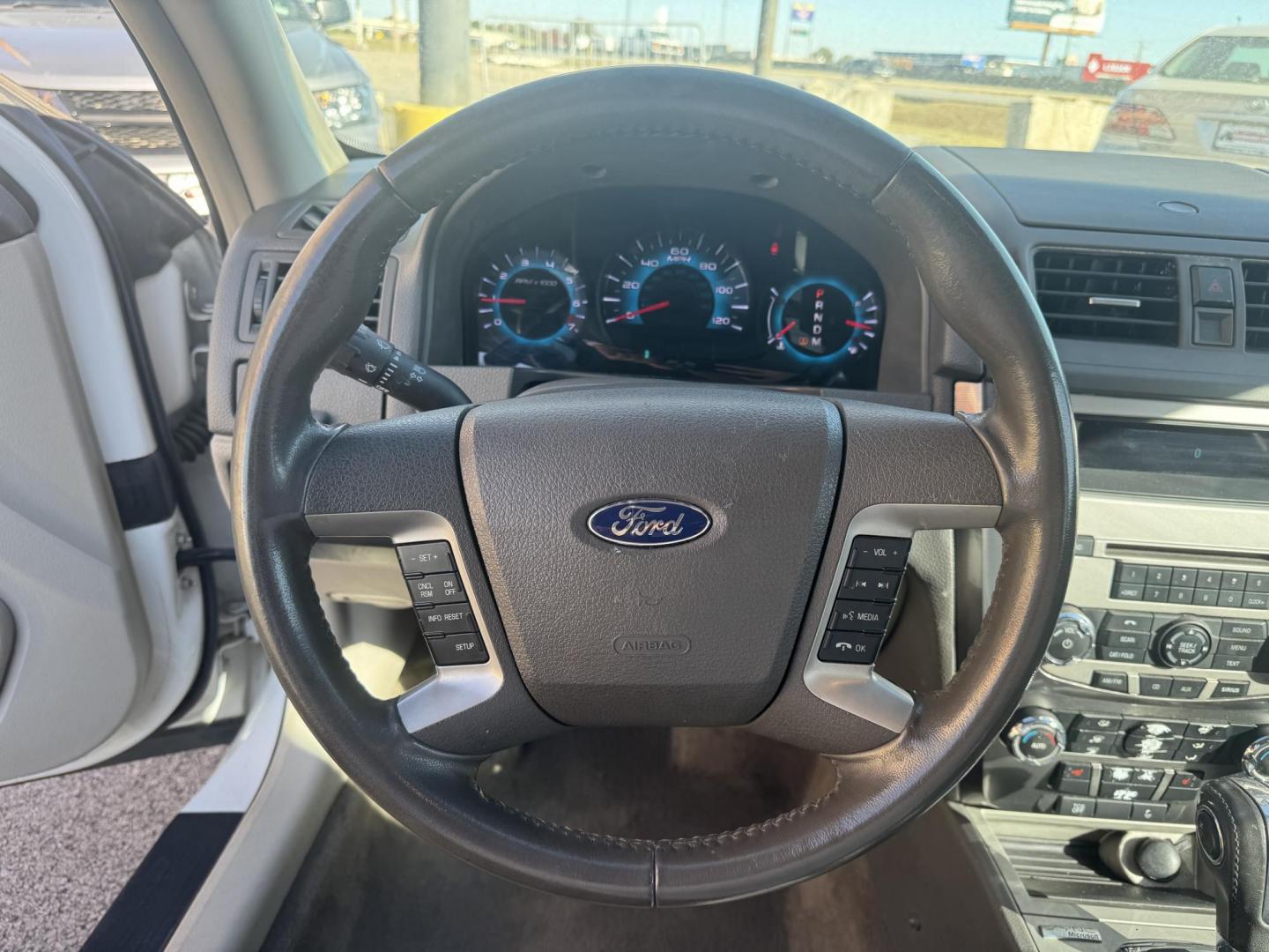 2012 White Ford Fusion (3FAHP0JG5CR) with an 4-Cyl, 2.5 Liter engine, Automatic, 6-Spd w/SelectShift transmission, located at 8008 Warden Rd, Sherwood, AR, 72120, (501) 801-6100, 34.830078, -92.186684 - Photo#15