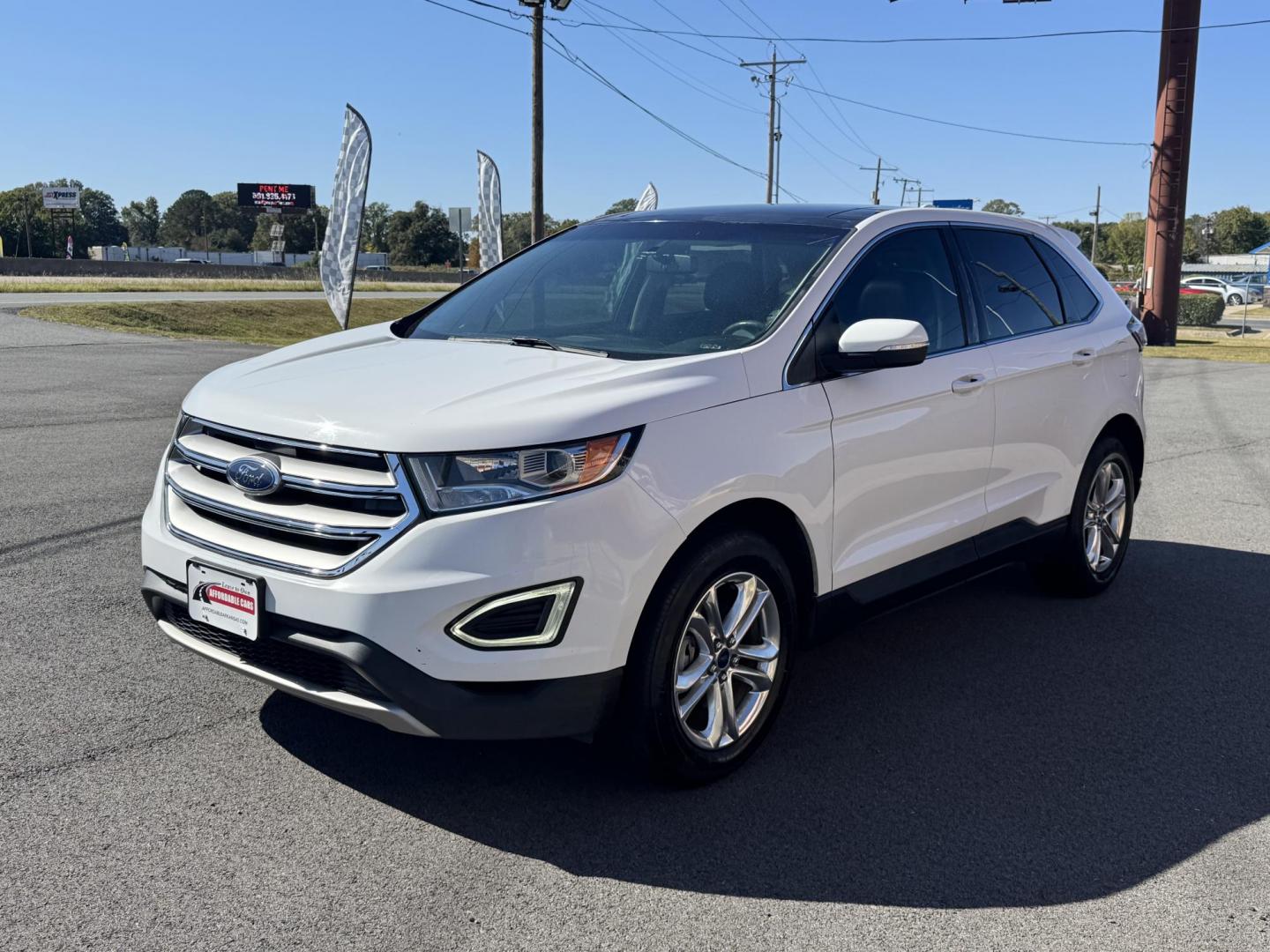 2016 White Ford Edge (2FMPK3J94GB) with an 4-Cyl EcoBoost 2.0L engine, Auto, 6-Spd SelShft transmission, located at 8008 Warden Rd, Sherwood, AR, 72120, (501) 801-6100, 34.830078, -92.186684 - Photo#3