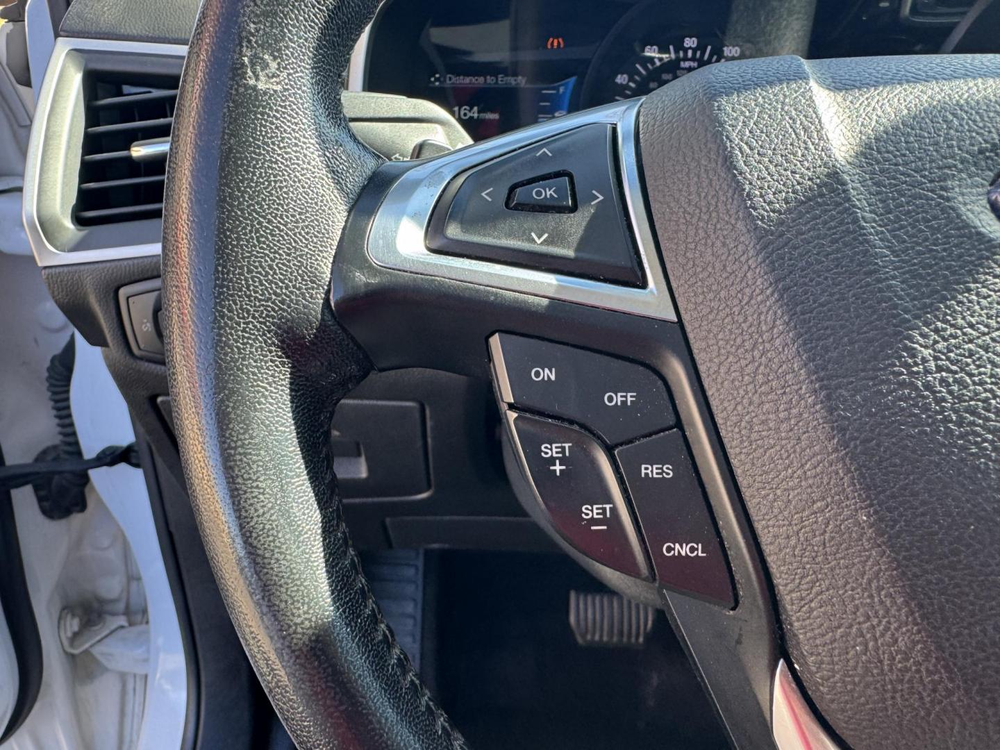 2016 White Ford Edge (2FMPK3J94GB) with an 4-Cyl EcoBoost 2.0L engine, Auto, 6-Spd SelShft transmission, located at 8008 Warden Rd, Sherwood, AR, 72120, (501) 801-6100, 34.830078, -92.186684 - Photo#18