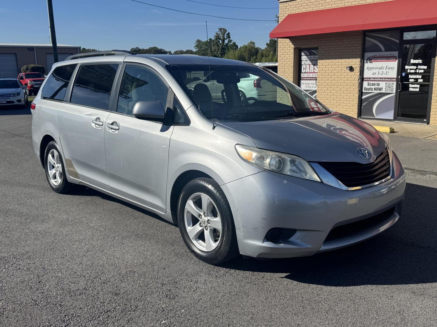 2014 Blue Toyota Sienna (5TDKK3DC0ES) with an V6, 3.5 Liter engine, Automatic, 6-Spd transmission, located at 8008 Warden Rd, Sherwood, AR, 72120, (501) 801-6100, 34.830078, -92.186684 - Photo#1