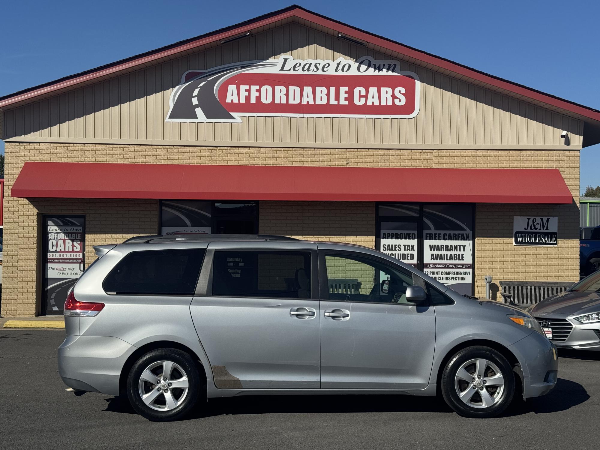 photo of 2014 Toyota Sienna 
