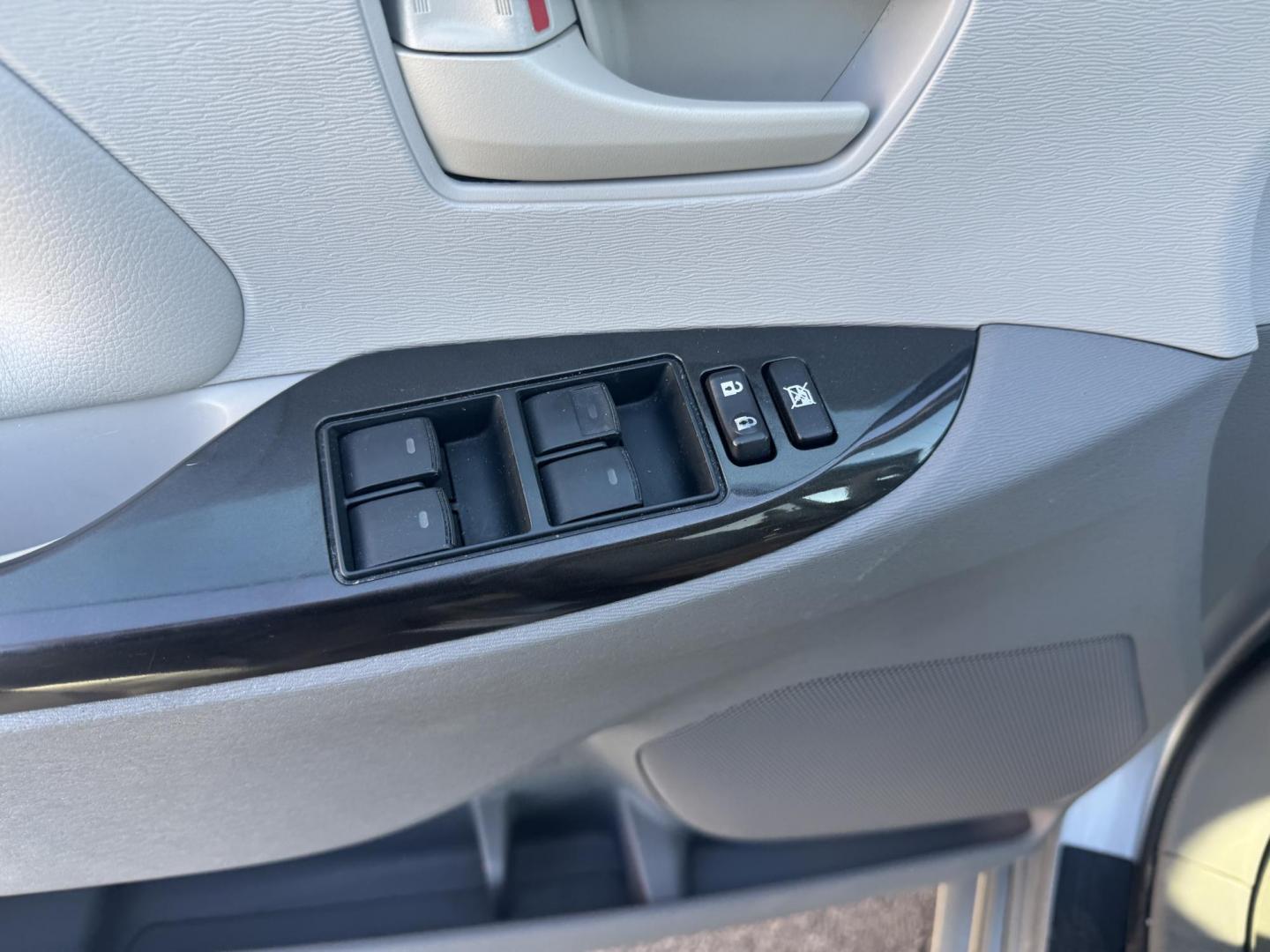 2014 Blue Toyota Sienna (5TDKK3DC0ES) with an V6, 3.5 Liter engine, Automatic, 6-Spd transmission, located at 8008 Warden Rd, Sherwood, AR, 72120, (501) 801-6100, 34.830078, -92.186684 - Photo#13