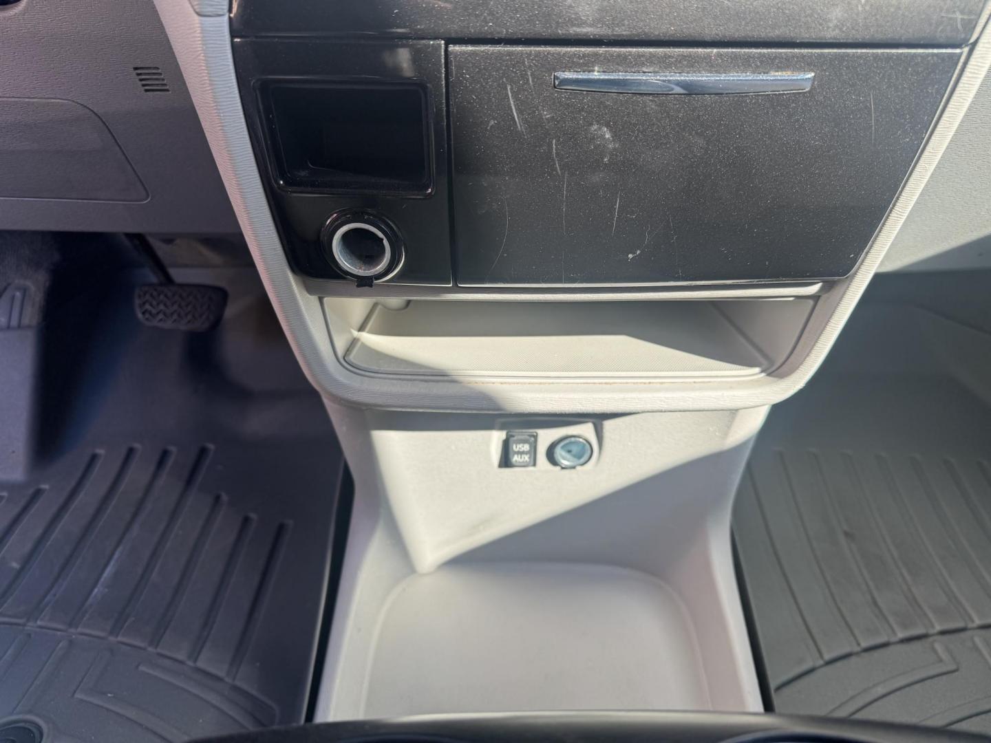 2014 Blue Toyota Sienna (5TDKK3DC0ES) with an V6, 3.5 Liter engine, Automatic, 6-Spd transmission, located at 8008 Warden Rd, Sherwood, AR, 72120, (501) 801-6100, 34.830078, -92.186684 - Photo#24