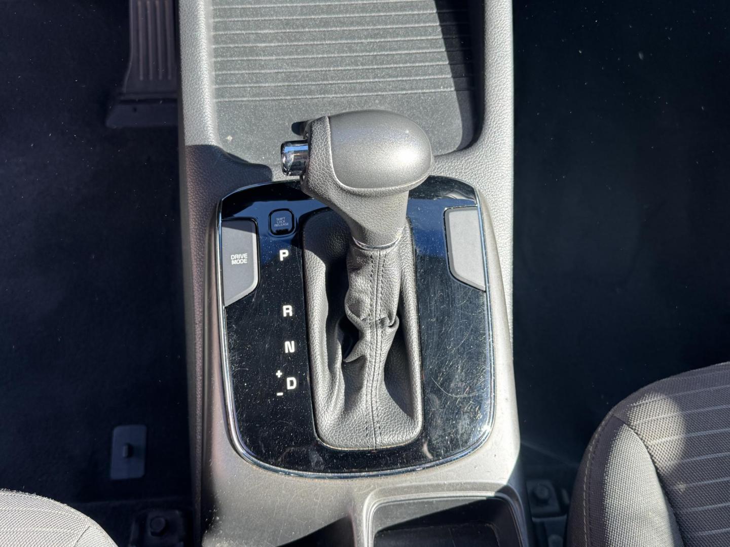 2017 Brown Kia Forte (3KPFL4A73HE) with an 4-Cyl, 2.0 Liter engine, Automatic, 6-Spd transmission, located at 8008 Warden Rd, Sherwood, AR, 72120, (501) 801-6100, 34.830078, -92.186684 - Photo#15