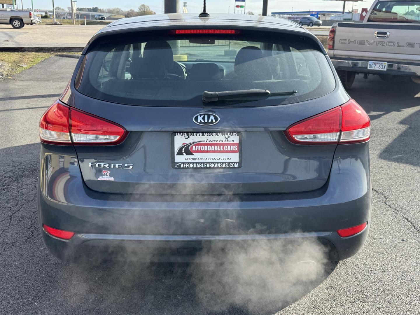 2016 Blue Kia Forte5 (KNAFK5A85G5) with an 4-Cyl, GDI, 2.0 Liter engine, Auto, 6-Spd w/Sportmatic and Active ECO System transmission, located at 8008 Warden Rd, Sherwood, AR, 72120, (501) 801-6100, 34.830078, -92.186684 - Photo#6