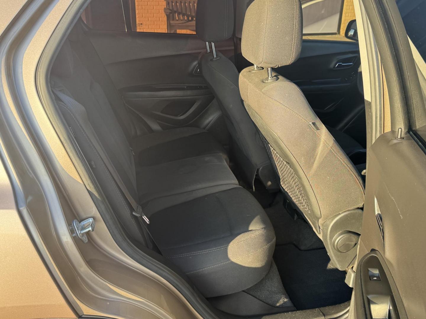 2018 Brown Chevrolet Trax (3GNCJKSB4JL) with an 4-Cyl, ECOTEC Turbo, 1.4L engine, Automatic, 6-Spd transmission, located at 8008 Warden Rd, Sherwood, AR, 72120, (501) 801-6100, 34.830078, -92.186684 - Photo#9