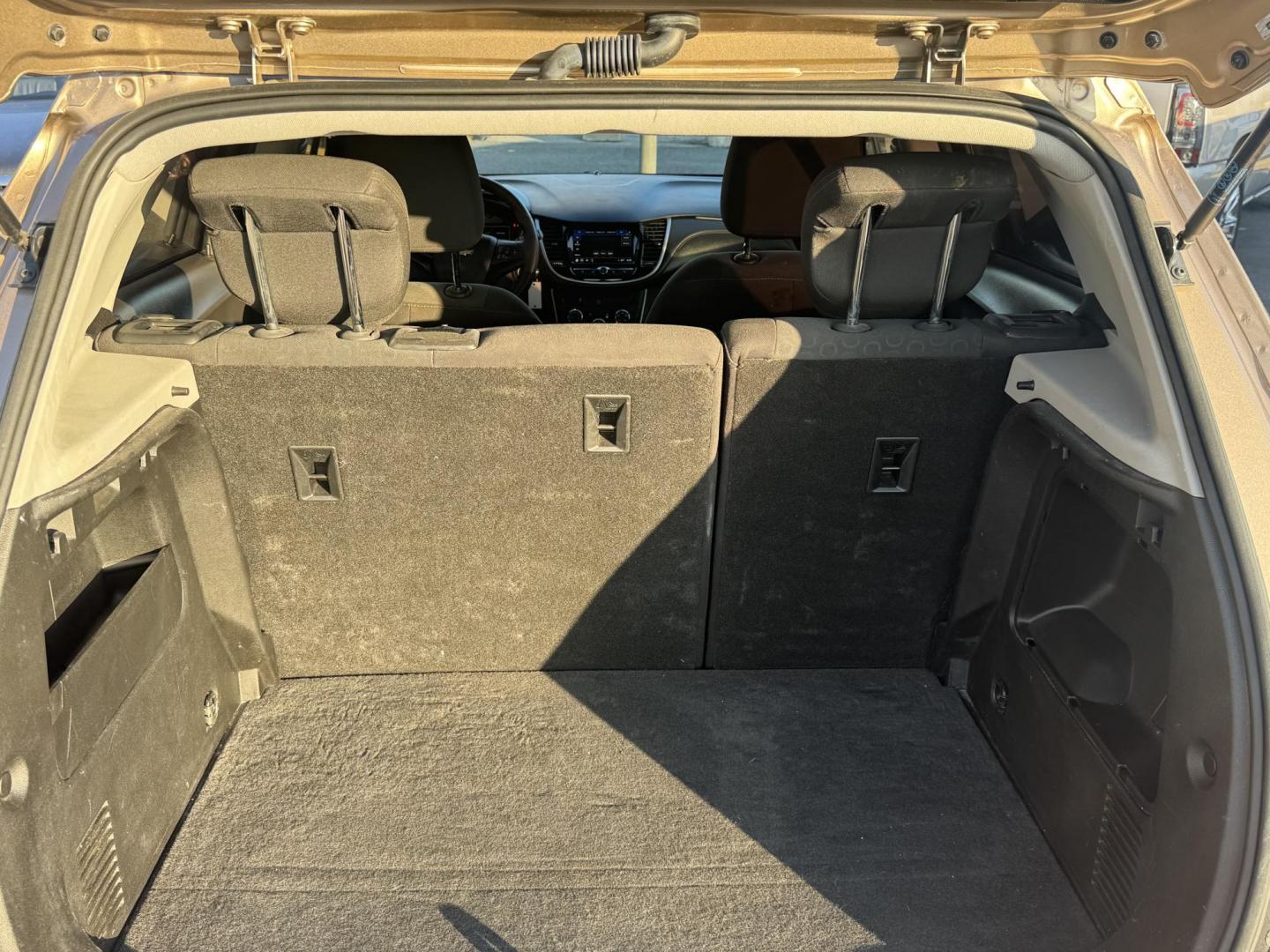 2018 Brown Chevrolet Trax (3GNCJKSB4JL) with an 4-Cyl, ECOTEC Turbo, 1.4L engine, Automatic, 6-Spd transmission, located at 8008 Warden Rd, Sherwood, AR, 72120, (501) 801-6100, 34.830078, -92.186684 - Photo#10