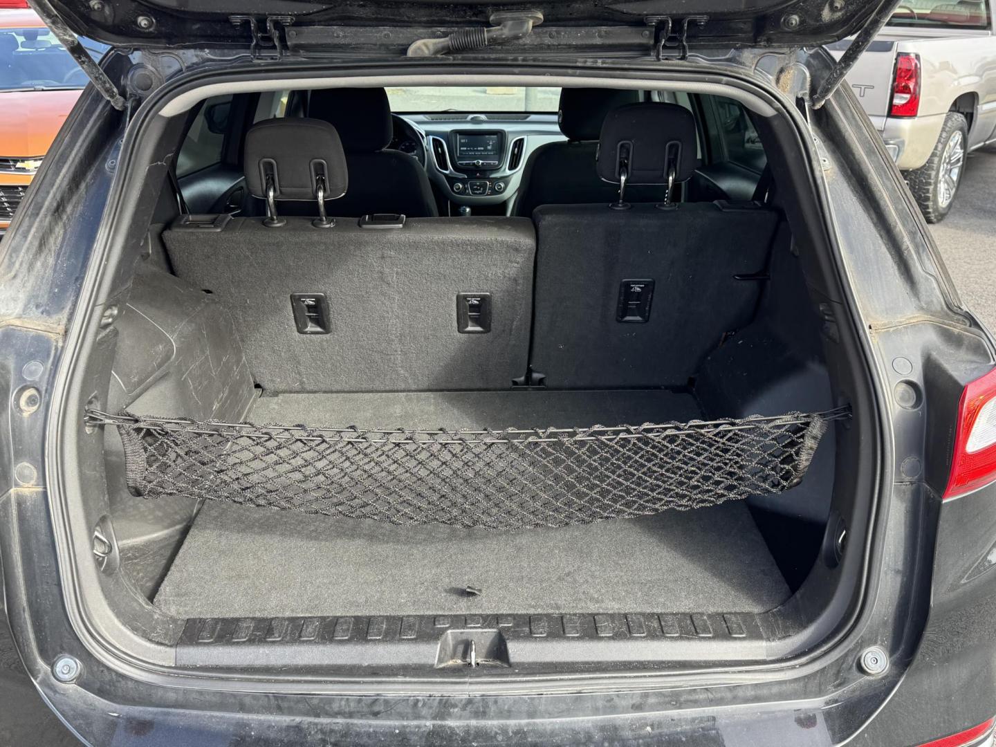 2018 Black Chevrolet Equinox (2GNAXHEV2J6) with an 4-Cyl, Turbo, 1.5 Liter engine, Automatic, 6-Spd w/Overdrive transmission, located at 8008 Warden Rd, Sherwood, AR, 72120, (501) 801-6100, 34.830078, -92.186684 - Photo#10