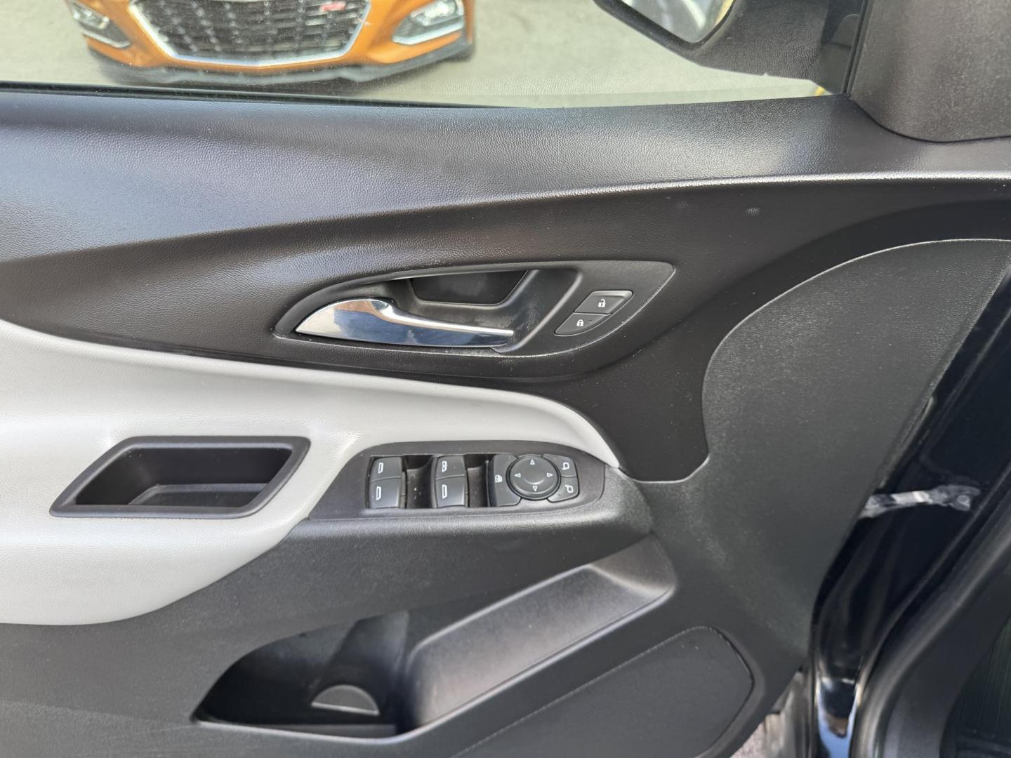 2018 Black Chevrolet Equinox (2GNAXHEV2J6) with an 4-Cyl, Turbo, 1.5 Liter engine, Automatic, 6-Spd w/Overdrive transmission, located at 8008 Warden Rd, Sherwood, AR, 72120, (501) 801-6100, 34.830078, -92.186684 - Photo#12