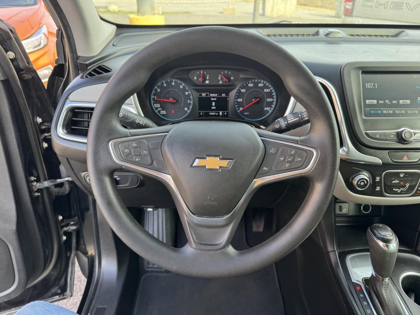 2018 Black Chevrolet Equinox (2GNAXHEV2J6) with an 4-Cyl, Turbo, 1.5 Liter engine, Automatic, 6-Spd w/Overdrive transmission, located at 8008 Warden Rd, Sherwood, AR, 72120, (501) 801-6100, 34.830078, -92.186684 - Photo#15