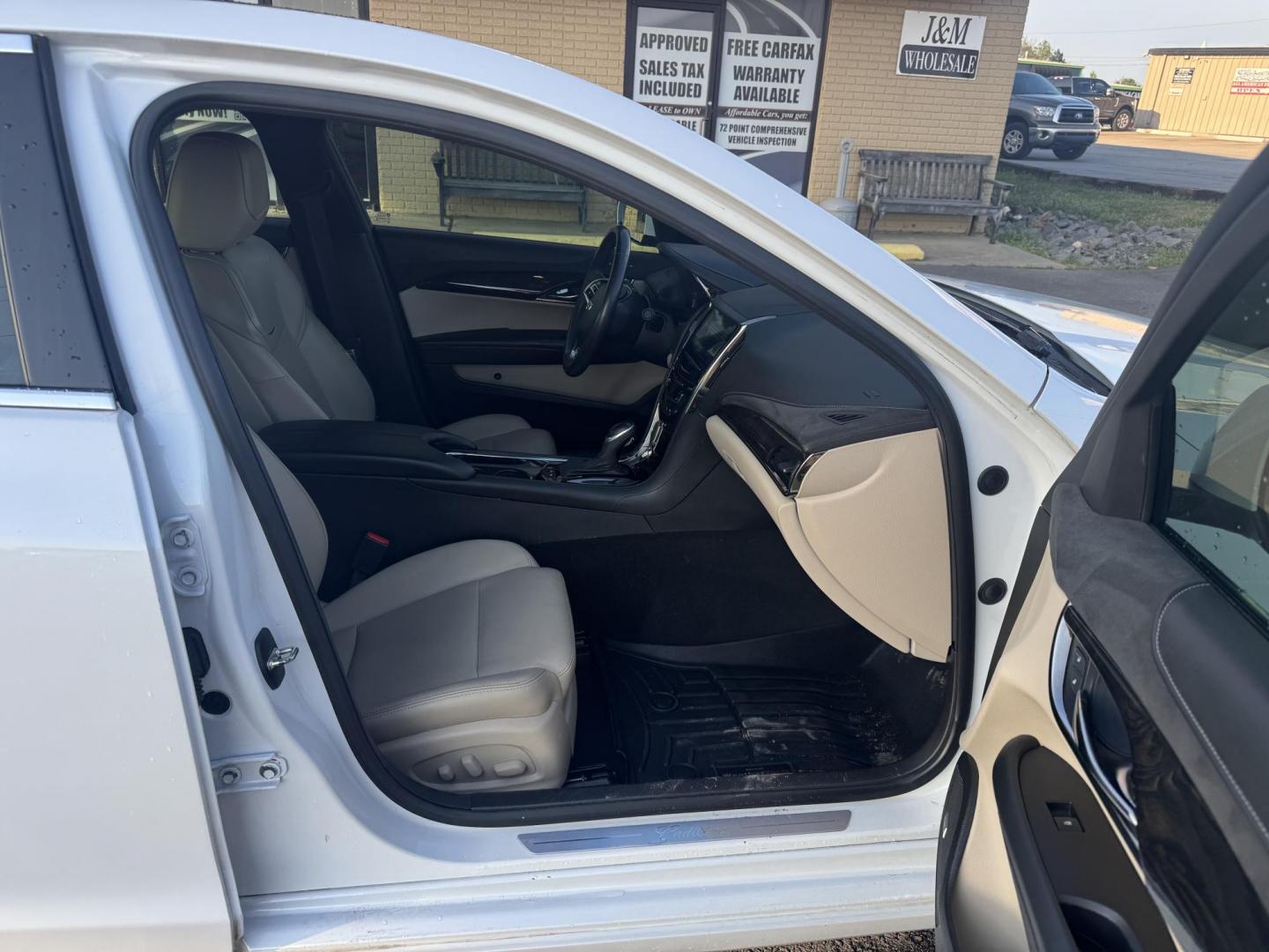2017 White Cadillac ATS (1G6AB5RX4H0) with an 4-Cyl, Turbo, 2.0 Liter engine, Automatic, 8-Spd transmission, located at 8008 Warden Rd, Sherwood, AR, 72120, (501) 801-6100, 34.830078, -92.186684 - Photo#8