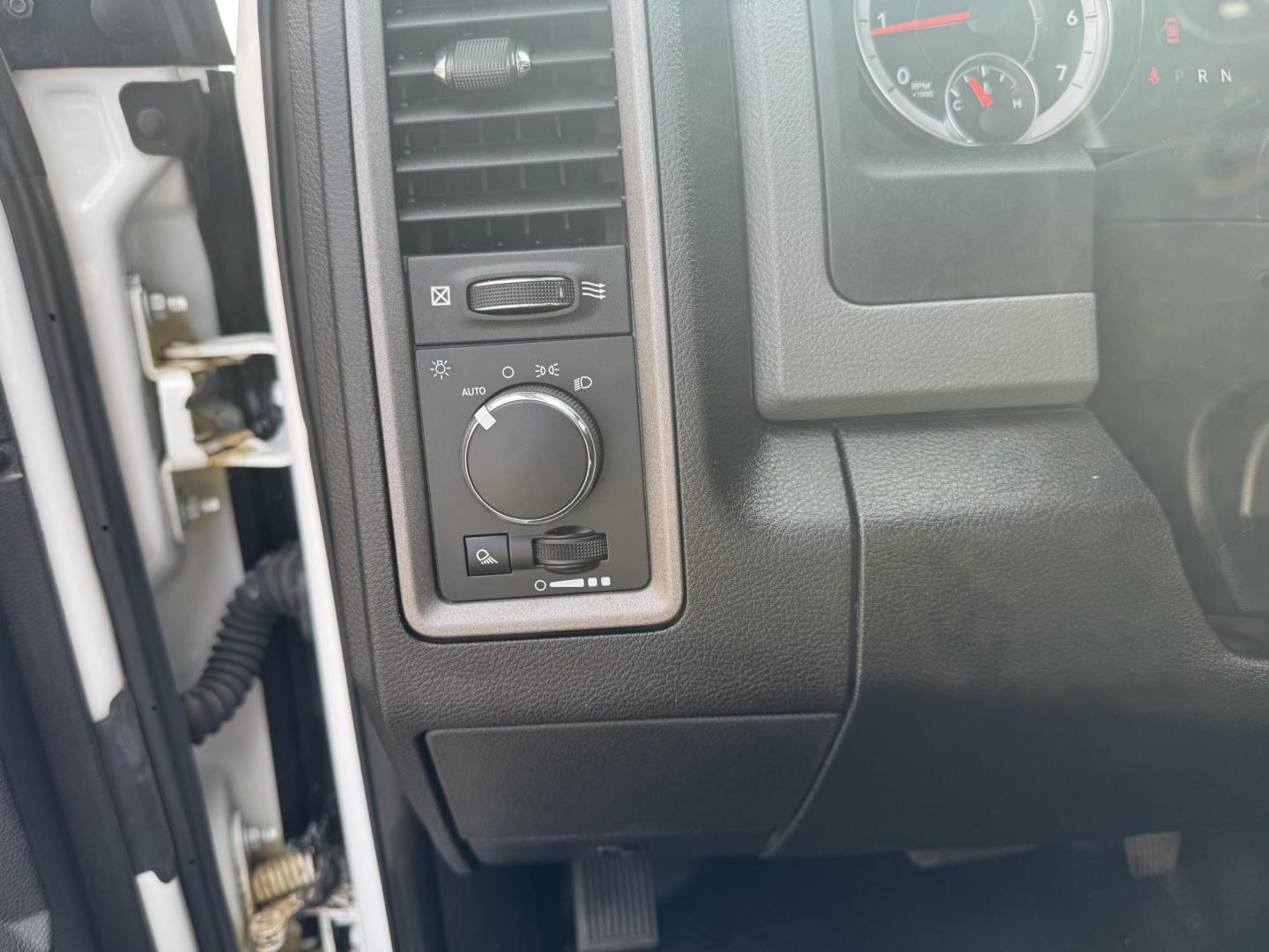 2020 White Ram 1500 Classic Regular Cab (3C6JR6AG1LG) with an V6, Flex Fuel, 3.6 Liter engine, Automatic, 8-Spd transmission, located at 8008 Warden Rd, Sherwood, AR, 72120, (501) 801-6100, 34.830078, -92.186684 - Photo#14