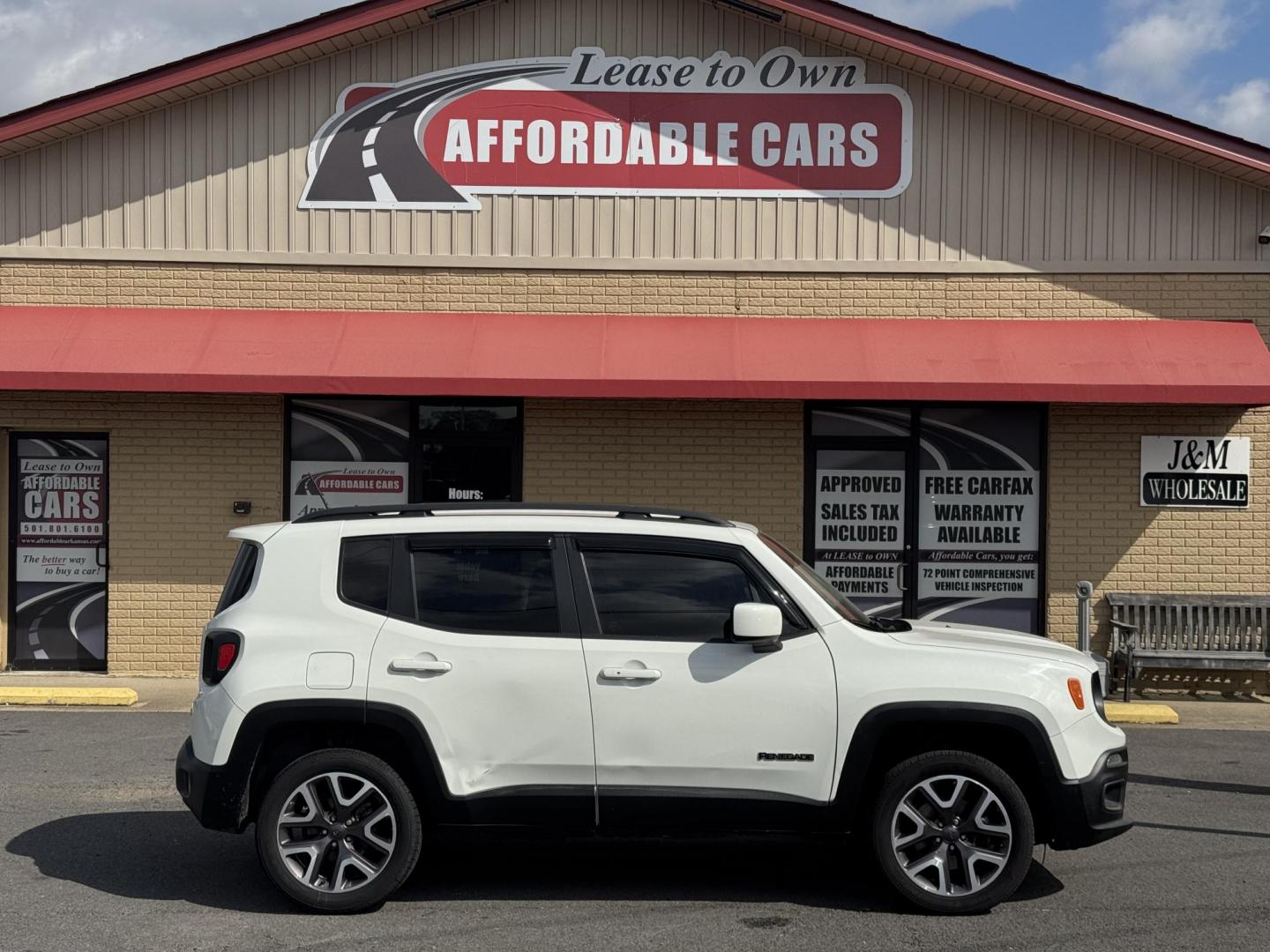 2016 White Jeep Renegade (ZACCJBBT2GP) with an 4-Cyl, MultiAir, 2.4L engine, Automatic, 9-Spd transmission, located at 8008 Warden Rd, Sherwood, AR, 72120, (501) 801-6100, 34.830078, -92.186684 - Photo#0