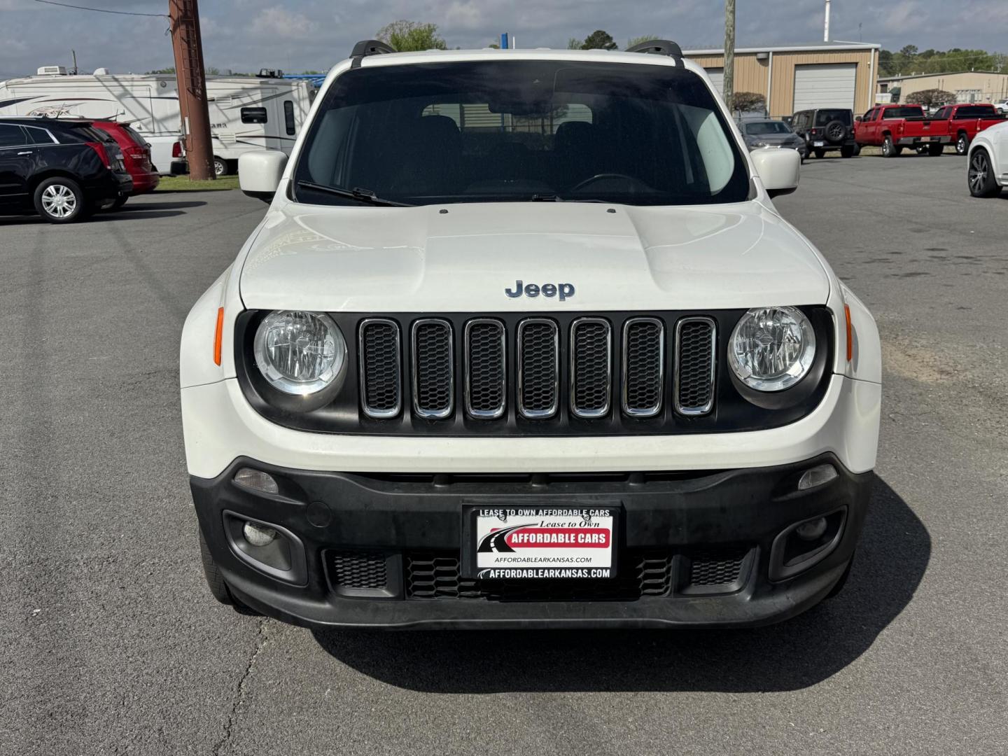 2016 White Jeep Renegade (ZACCJBBT2GP) with an 4-Cyl, MultiAir, 2.4L engine, Automatic, 9-Spd transmission, located at 8008 Warden Rd, Sherwood, AR, 72120, (501) 801-6100, 34.830078, -92.186684 - Photo#2