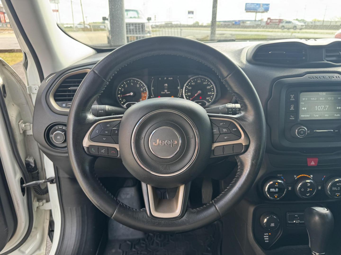 2016 White Jeep Renegade (ZACCJBBT2GP) with an 4-Cyl, MultiAir, 2.4L engine, Automatic, 9-Spd transmission, located at 8008 Warden Rd, Sherwood, AR, 72120, (501) 801-6100, 34.830078, -92.186684 - Photo#15