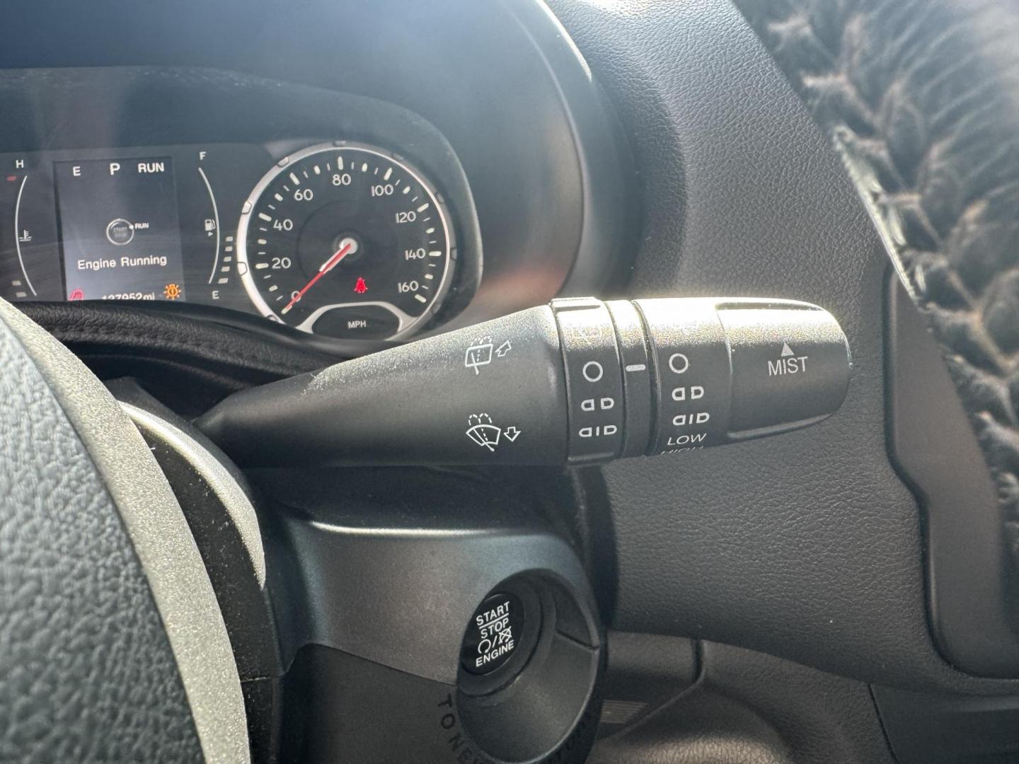 2016 White Jeep Renegade (ZACCJBBT2GP) with an 4-Cyl, MultiAir, 2.4L engine, Automatic, 9-Spd transmission, located at 8008 Warden Rd, Sherwood, AR, 72120, (501) 801-6100, 34.830078, -92.186684 - Photo#20