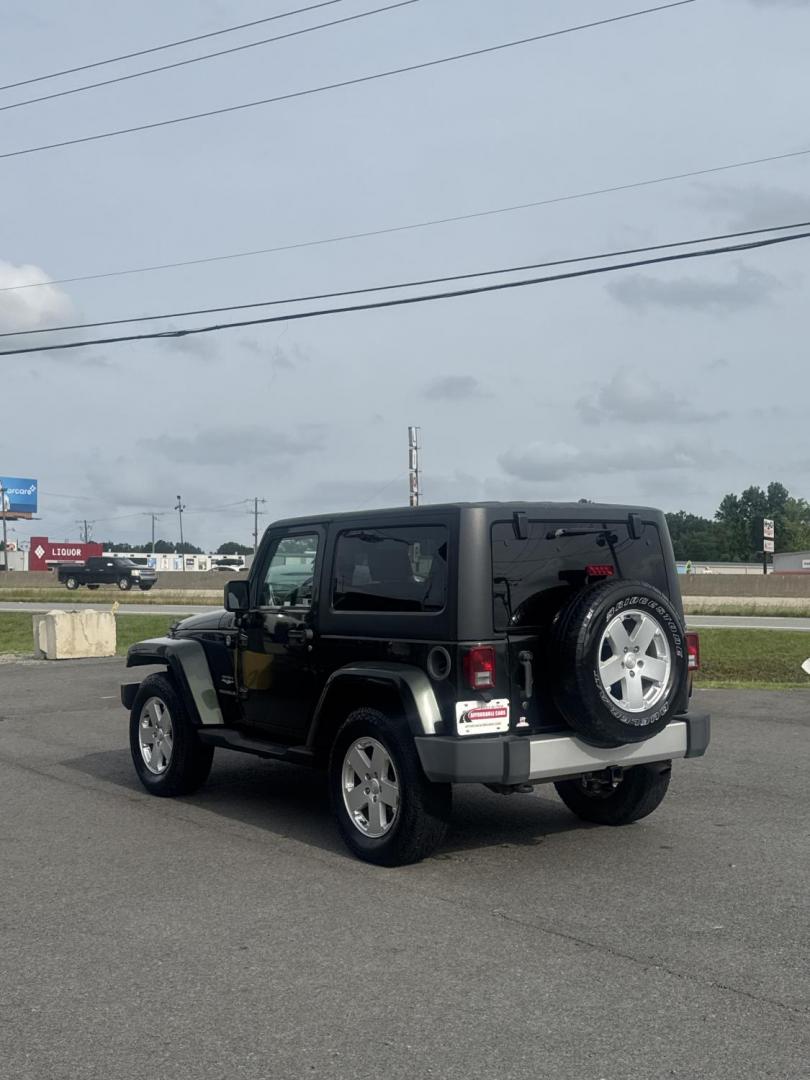 2010 Green Jeep Wrangler (1J4AA5D17AL) with an V6, 3.8 Liter engine, Automatic, 4-Spd w/Overdrive transmission, located at 8008 Warden Rd, Sherwood, AR, 72120, (501) 801-6100, 34.830078, -92.186684- Photo#9